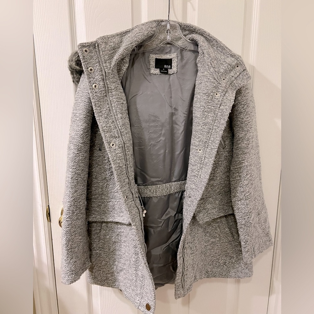 Ana Sweater , Size M Gray color Good condition Used